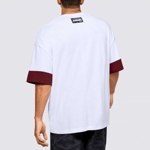 Under Armour  UA MOMENTS SS TEE img2